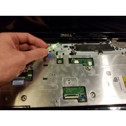 Замена платы кнопки питания Dell Inspiron 1545